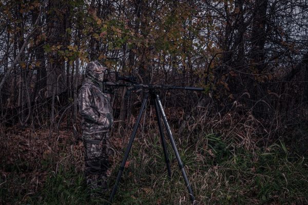 NightSnipe Elite Hunter PRO Carbon Fiber Hunting/Shooting Tripod - Image 26