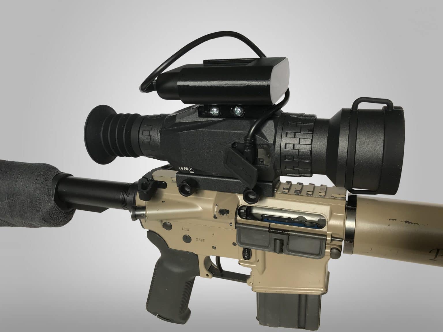 Sightmark Wraith NS10,000 Rechargeable Battery Combo Kit